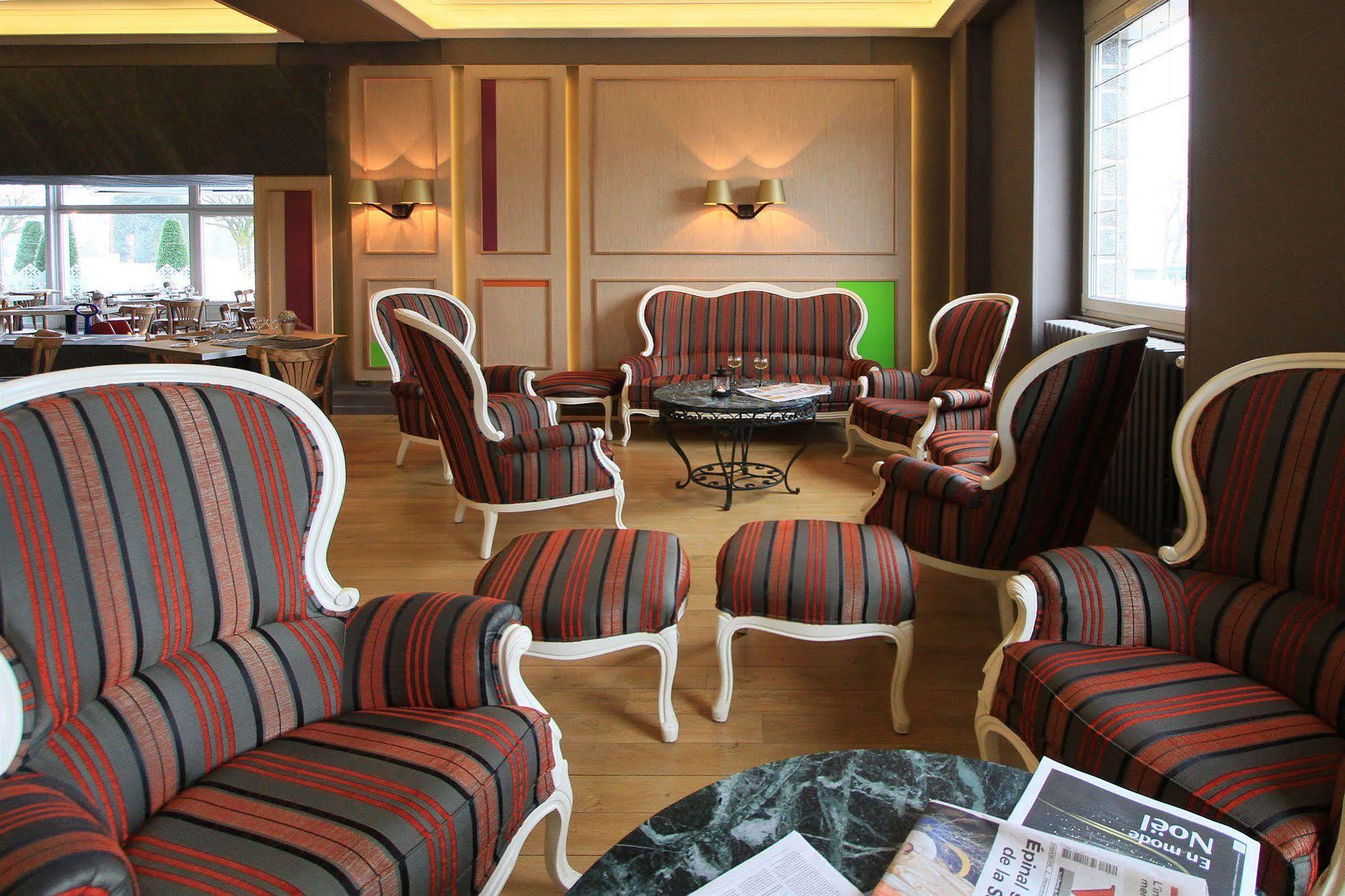 Hotel De La Paix Жерарме Екстер'єр фото